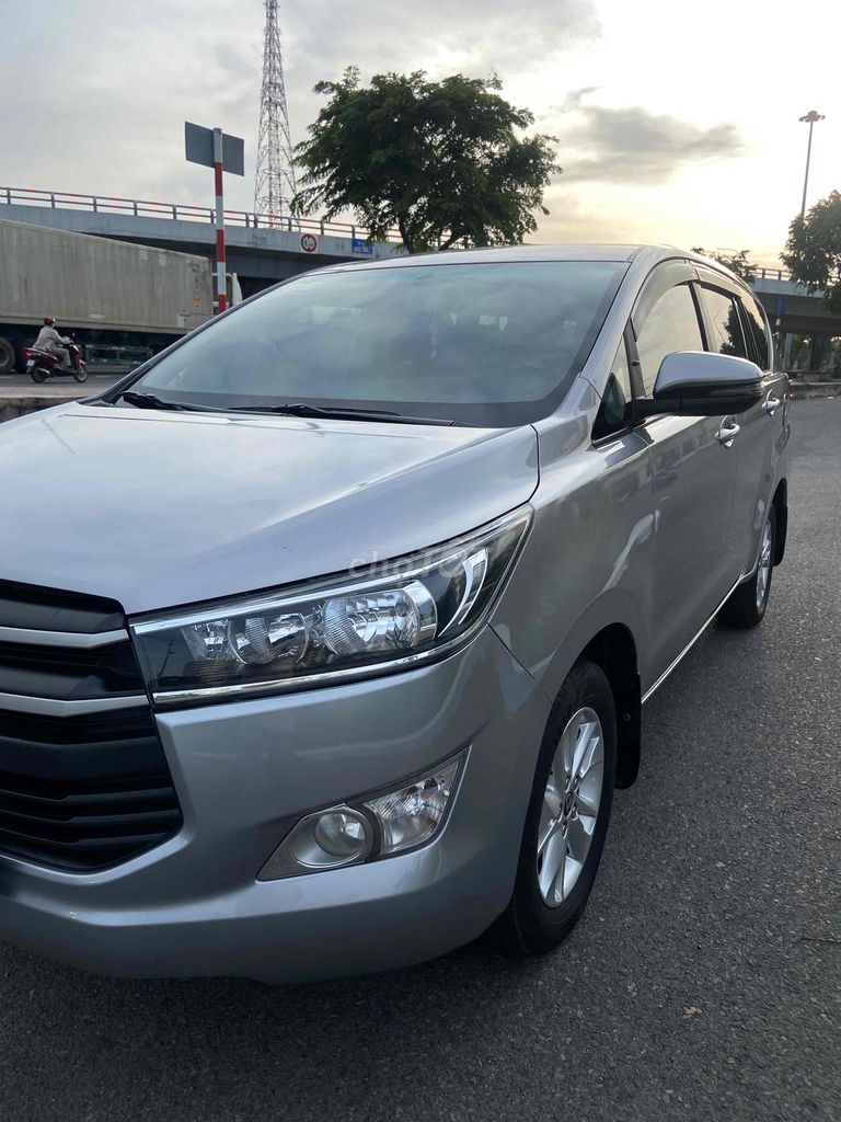 Toyota Innova 2020 - 78.000