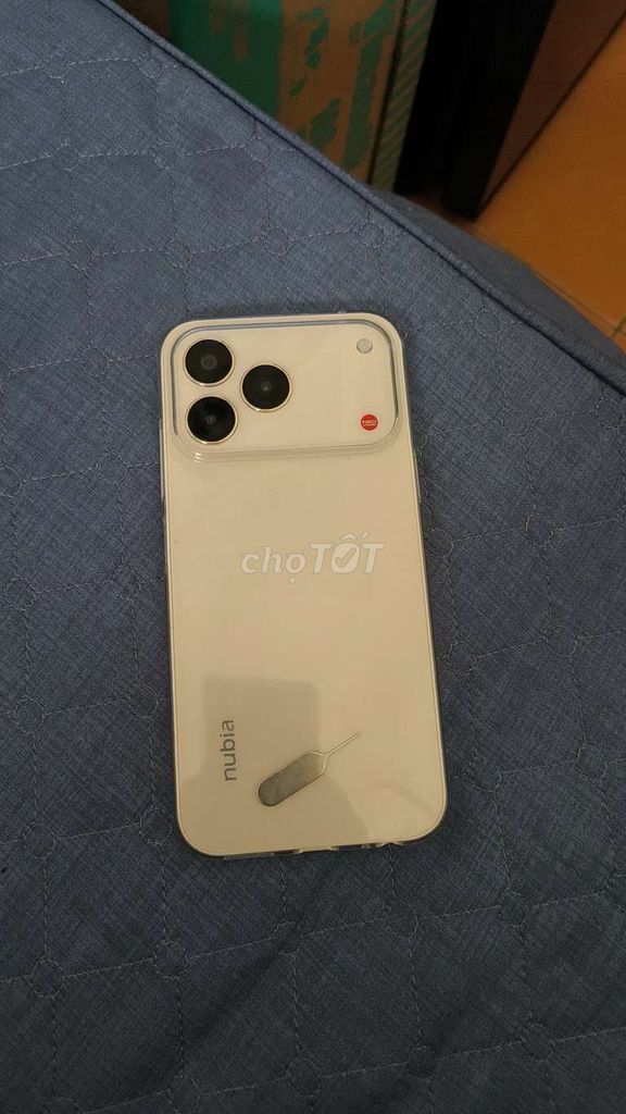 Nubia V80 Design 128GB Trắng. Mua bán Điện thoại tại Quận Cầu Giấy Hà Nội được đăng bởi khôi hình 1
