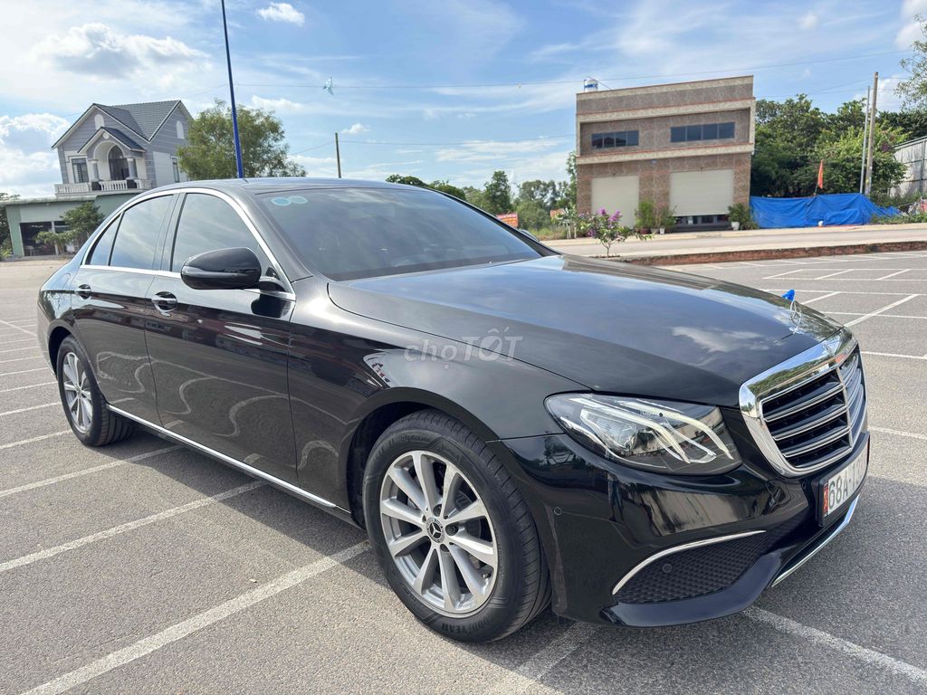 Mercedes Benz E Class 2019 E200 - 60 km. Mua bán Ô tô tại Quận 12 Tp Hồ Chí Minh được đăng bởi Nguyen van nhut hình 3