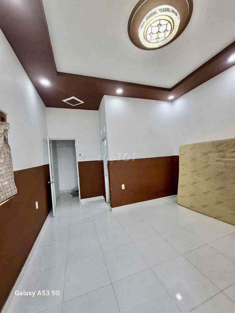 Дом 3 кондиционера 4х8м, 3 этажа (3 сп, 4 ванны), сквозной грузовой переулок, Хыонг Ло 2