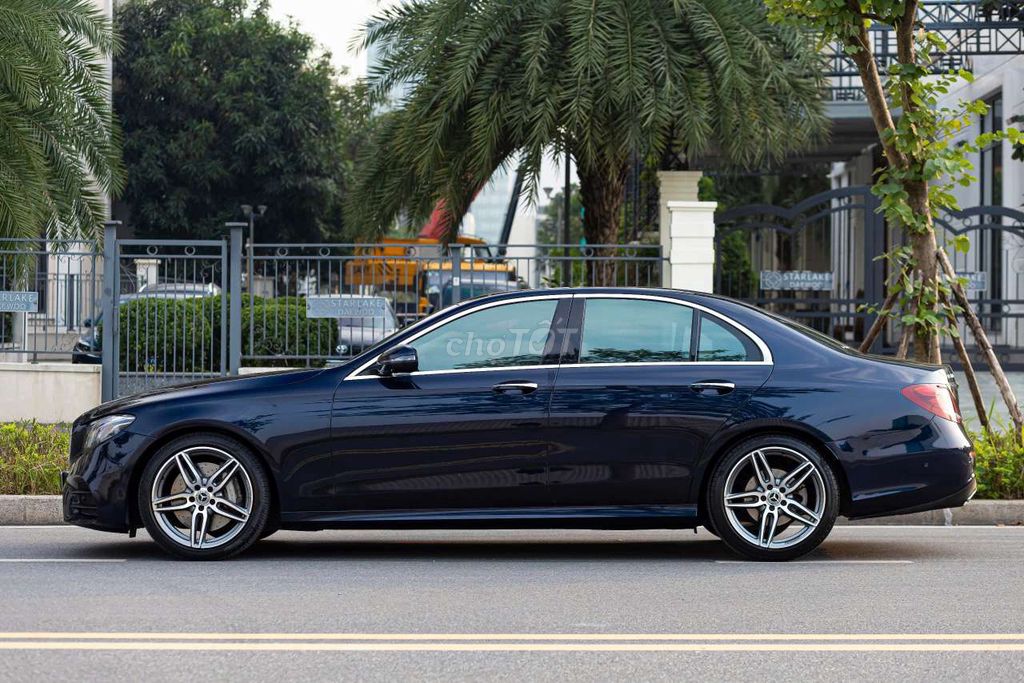 E cần bán Mercedes-Benz E300 sx 2018. Mua bán Ô tô tại Quận Tây Hồ Hà Nội được đăng bởi NGUYỄN TẢO hình 3