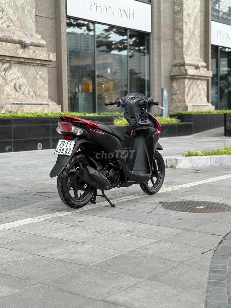 Honda Vision Sport Smartkey thể thao Nhám 29F1. Mua bán Xe máy tại Quận Ba Đình Hà Nội được đăng bởi Xe Máy Nam Thi hình 14