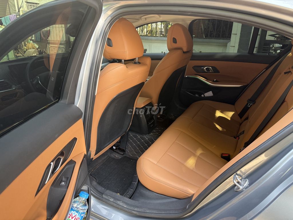 BMW 320i Sport Line Xám 2024 5 chỗ. Mua bán Ô tô tại Quận Bắc Từ Liêm Hà Nội được đăng bởi Bill Wong (Đại Lâm Mộc) hình 2