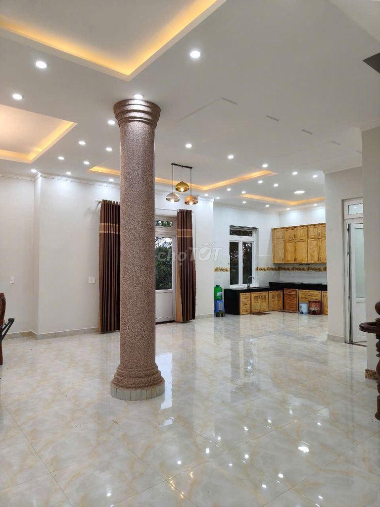 Cho thuê villa 5 phòng phường 8 đà lạt 25 triệu/tháng nọi thất đầy đủ. Cho thuê nhà ở tại Thành phố Đà Lạt Lâm Đồng được đăng bởi nguyễn thị chúc  hình 2