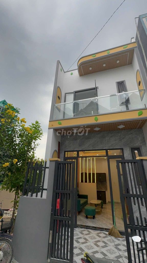 bán gấp căn nhà mặt tiền hẻm 645tr