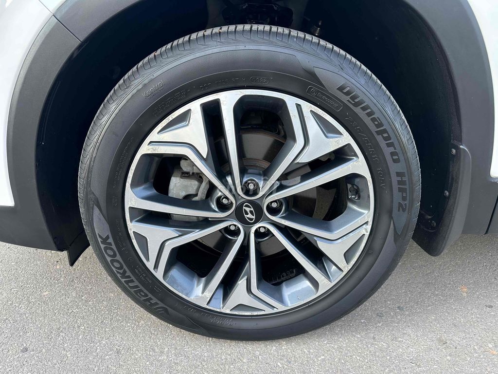 Hyundai SantaFe 2019 2.4 Xăng Đặc Biệt 70000 km. Mua bán Ô tô tại Quận Cầu Giấy Hà Nội được đăng bởi Vũ Kiên hình 20