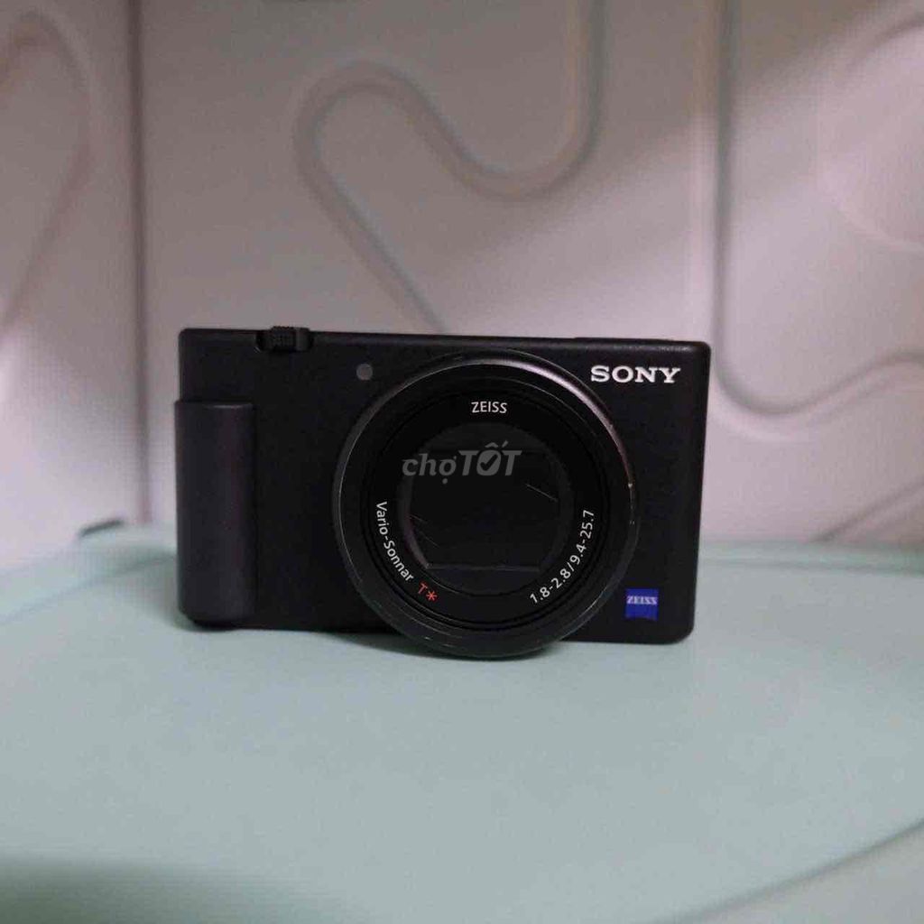 Máy ảnh Sony ZV1 Đen Đã sử dụng. Mua bán Máy ảnh, Máy quay tại Quận Tân Bình Tp Hồ Chí Minh được đăng bởi Máy ảnh sài gòn hình 1