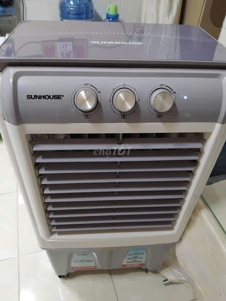 Quạt điều hòa Sunhouse 40 lít Trắng xám. Mua bán Quạt tại Quận 12 Tp Hồ Chí Minh được đăng bởi Thảo Le hình 1