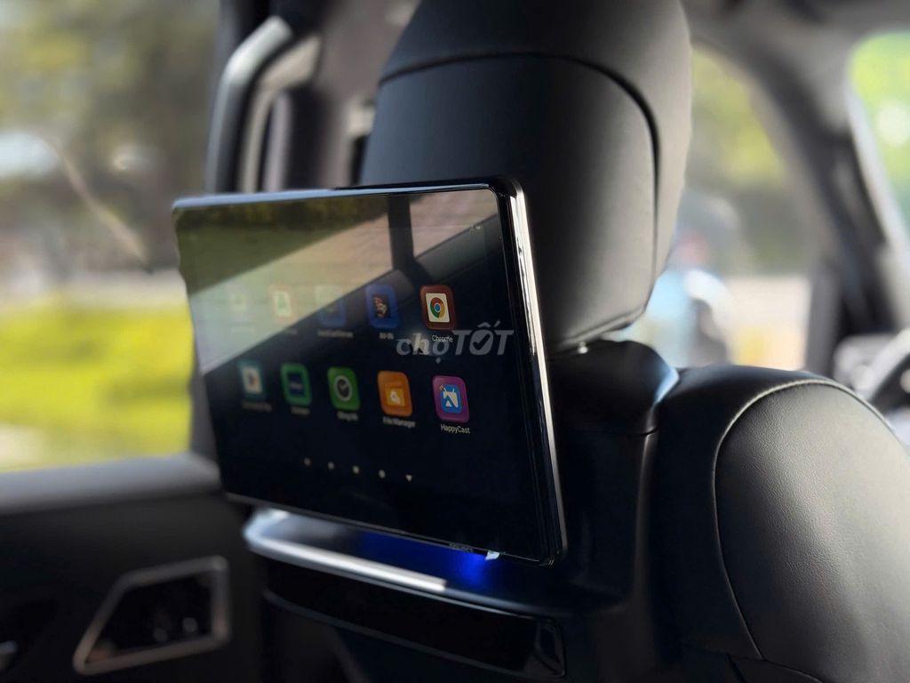 Toyota Land Cruiser 300 VXR V6 2023, Chất Như Mới. Mua bán Ô tô tại Quận Long Biên Hà Nội được đăng bởi Long Biên Cars hình 4