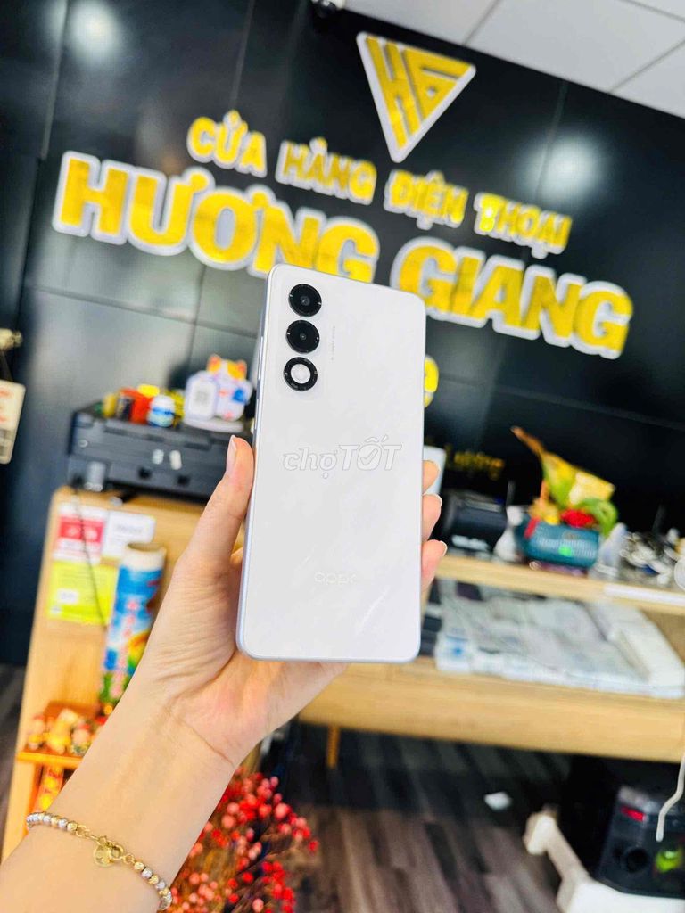 Oppo A5i Pro 128GB Trắng giá iu. Mua bán Điện thoại tại Thành phố Bến Tre Bến Tre được đăng bởi HươngGiangmobile hình 1