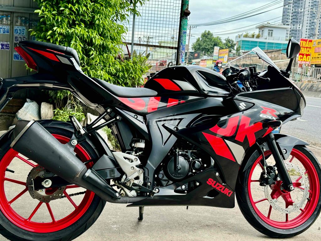 siêu phẩm Suzuki GsxR150 lướt odo 3k,zin chính chu