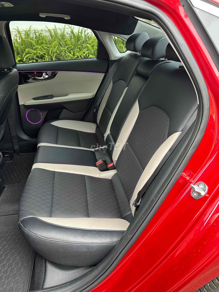 Kia K3 2024 Luxury 1.6 AT - 9400 km. Mua bán Ô tô tại Thành phố Buôn Ma Thuột Đắk Lắk được đăng bởi Nguyễn duy dương hình 16