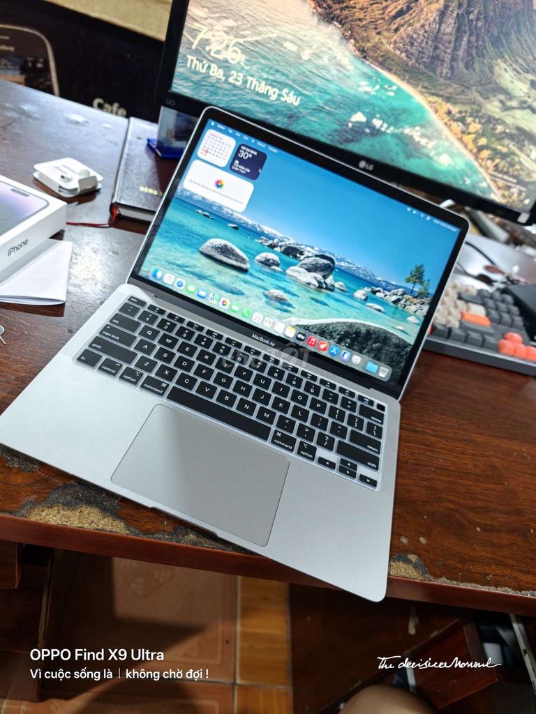 Apple Macbook Air M1 8GB/256GB Bạc Like New. Mua bán Laptop tại Thành phố Thủ Dầu Một Bình Dương được đăng bởi Việt Phê hình 1