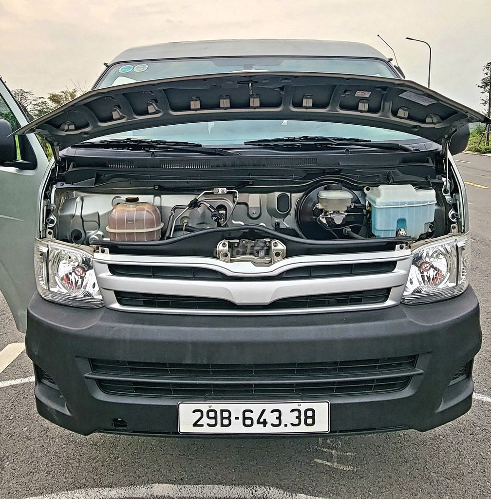 Bán Toyota Hiace 16 chỗ đời 2011,máy Xăng phom mới. Mua bán Ô tô tại Huyện Đông Anh Hà Nội được đăng bởi siêu thị ô tô Nhật Bắc hình 12