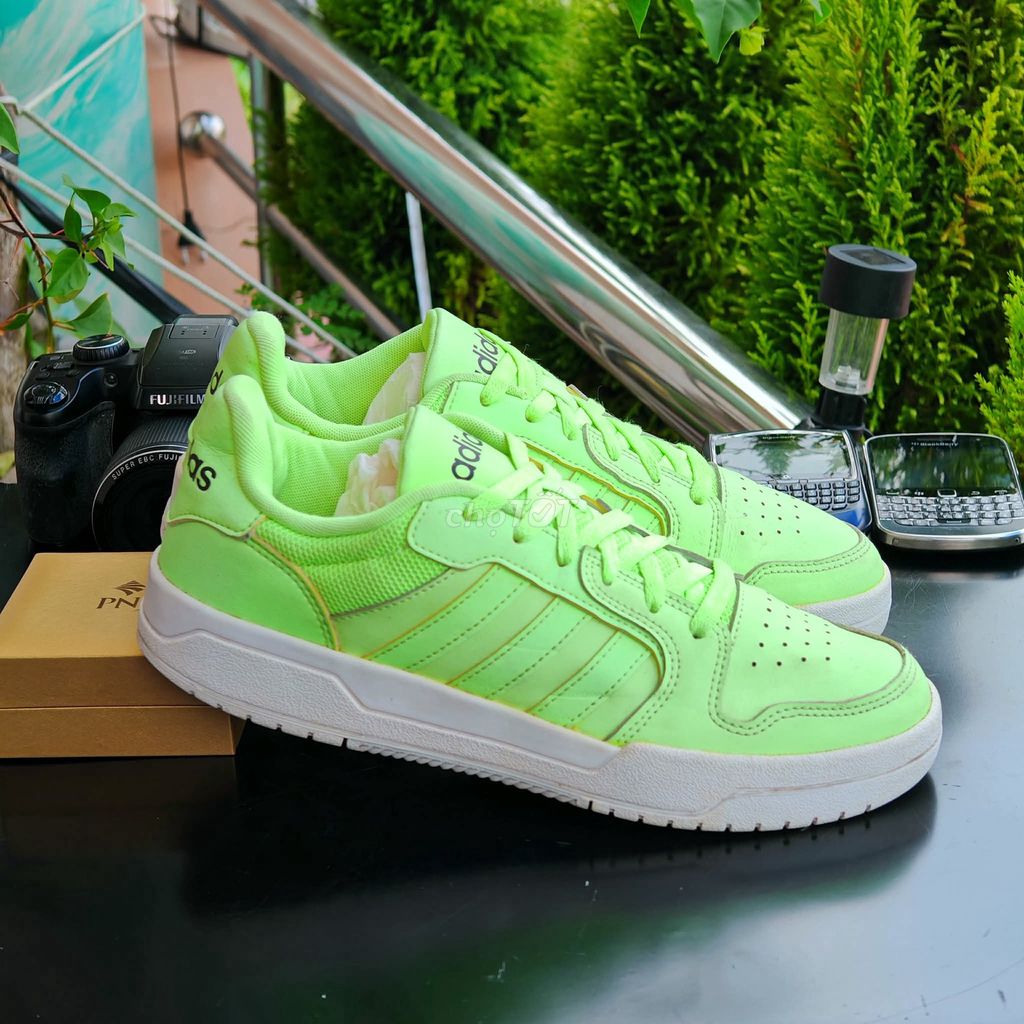 [CHÍNH HÃNG] Giày thể thao Adidas Hoops 2.0 Low. Mua bán Giày dép tại Quận Ninh Kiều Cần Thơ được đăng bởi chú CÔNG AN bán giày CHÍNH HÃNG hình 1