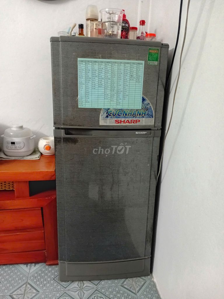 Tủ lạnh Sharp 165 lít Xám đã sử dụng. Mua bán Tủ lạnh tại Huyện Thanh Trì Hà Nội được đăng bởi Nguyễn Thu Thủy hình 1