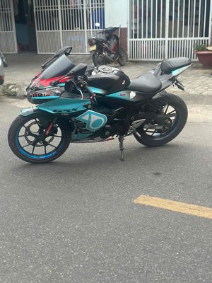 Gsx R máy rin êm chíh chủ biển 43 xe còn khá đẹp. Mua bán Xe máy tại Quận Thanh Khê Đà Nẵng được đăng bởi Ku Tý