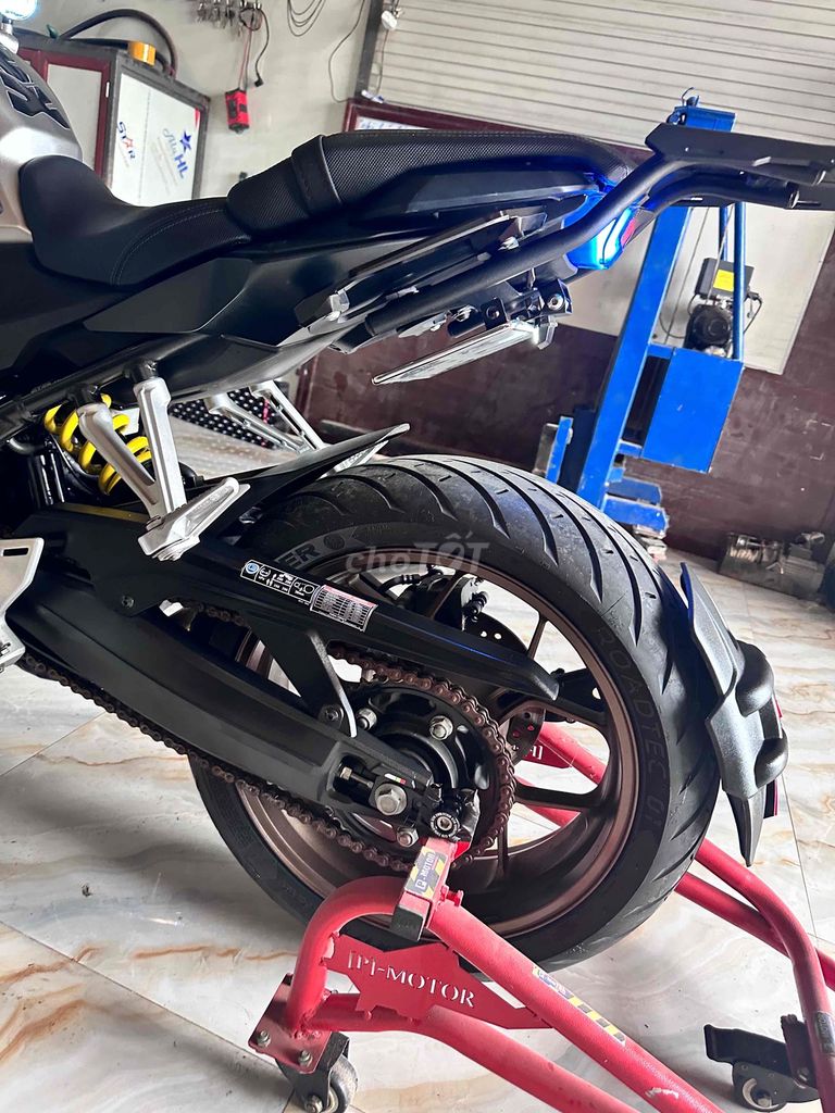 cb650r xe gia đình ít chạy. đồ chơi hơn 20tr. Mua bán Xe máy tại Huyện Trần Văn Thời Cà Mau được đăng bởi nguyentrongnhan hình 8