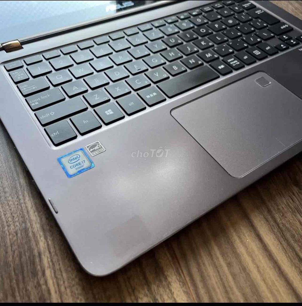 cần thanh lý laptop màn hình cảm ứng. Mua bán Laptop tại Huyện Đức Linh Bình Thuận được đăng bởi tai hình 1