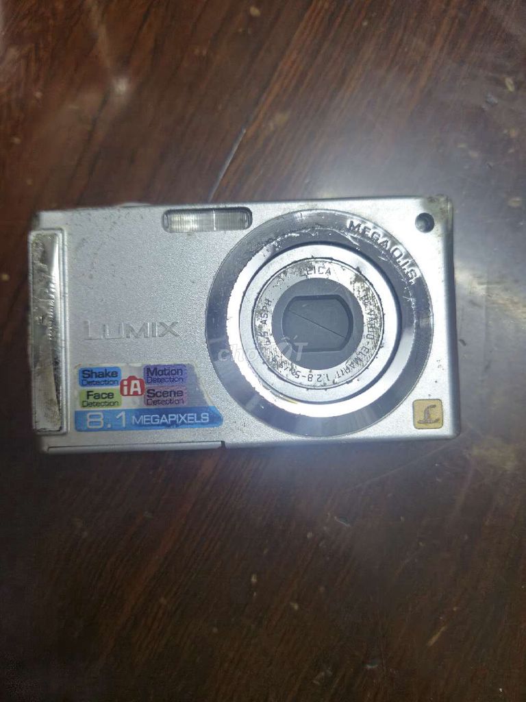Máy ảnh Panasonic LUMIX kẹt lens giá xác . Mua bán Máy ảnh, Máy quay tại Quận 1 Tp Hồ Chí Minh được đăng bởi Hanh hình 1