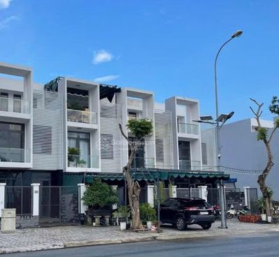 Bán nhà mới xây dự án HUD 9 Nhơn Trạch, đang cho thuê 14 triệu/tháng