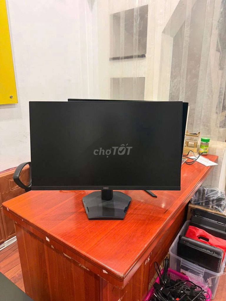 Màn HKC 27inch 180hz cong chuyên game đẹp ngon