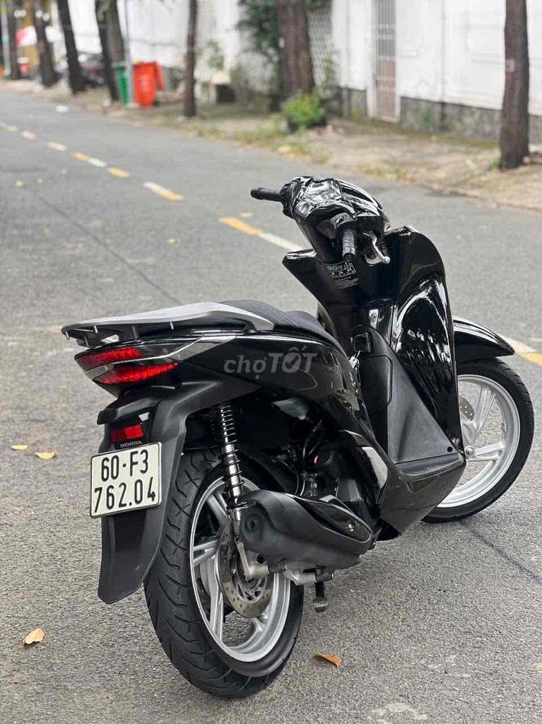 SH 150i ABS 2021 ĐEN LƯỚT 1 CHỦ. Mua bán Xe máy tại Thành phố Thủ Đức Tp Hồ Chí Minh được đăng bởi Vũ Vũ hình 3