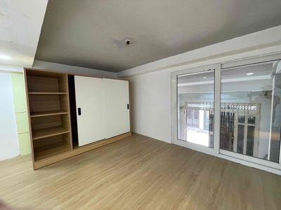 phòng gác cao có cửa sổ full nội thất trung tâm phú nhuận