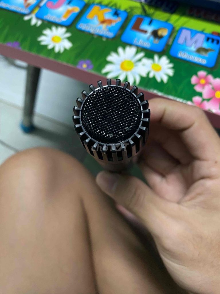 Em cần pass mic sl75c