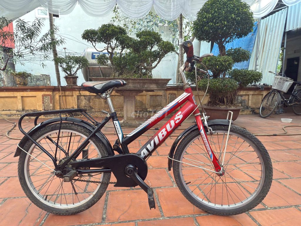 Xe đạp AVIBUS Đỏ. Mua bán Xe đạp tại Huyện Hoài Đức Hà Nội được đăng bởi Đỗ văn giáp hình 2
