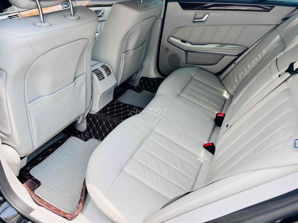 E200 60.000km HIẾM ĐẸP CỰC PHẨM. Mua bán Ô tô tại Quận Cầu Giấy Hà Nội được đăng bởi Nam HQ Auto hình 14