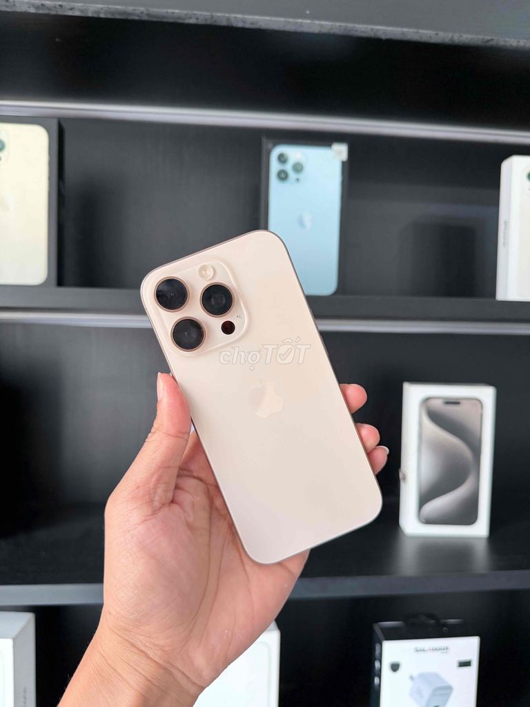 iPhone 16 Pro 128GB Vàng VN/A. Mua bán Điện thoại tại Huyện Châu Đức Bà Rịa - Vũng Tàu được đăng bởi Lê Quang Sáng hình 1