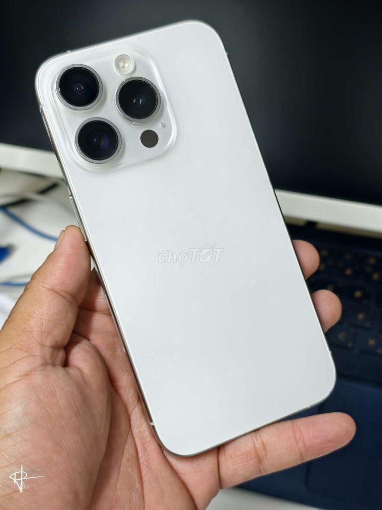 iPhone 15 Pro 256GB Bạc. Mua bán Điện thoại tại Quận Bình Tân Tp Hồ Chí Minh được đăng bởi Thanh lý đồ cầm hết hạn hình 1