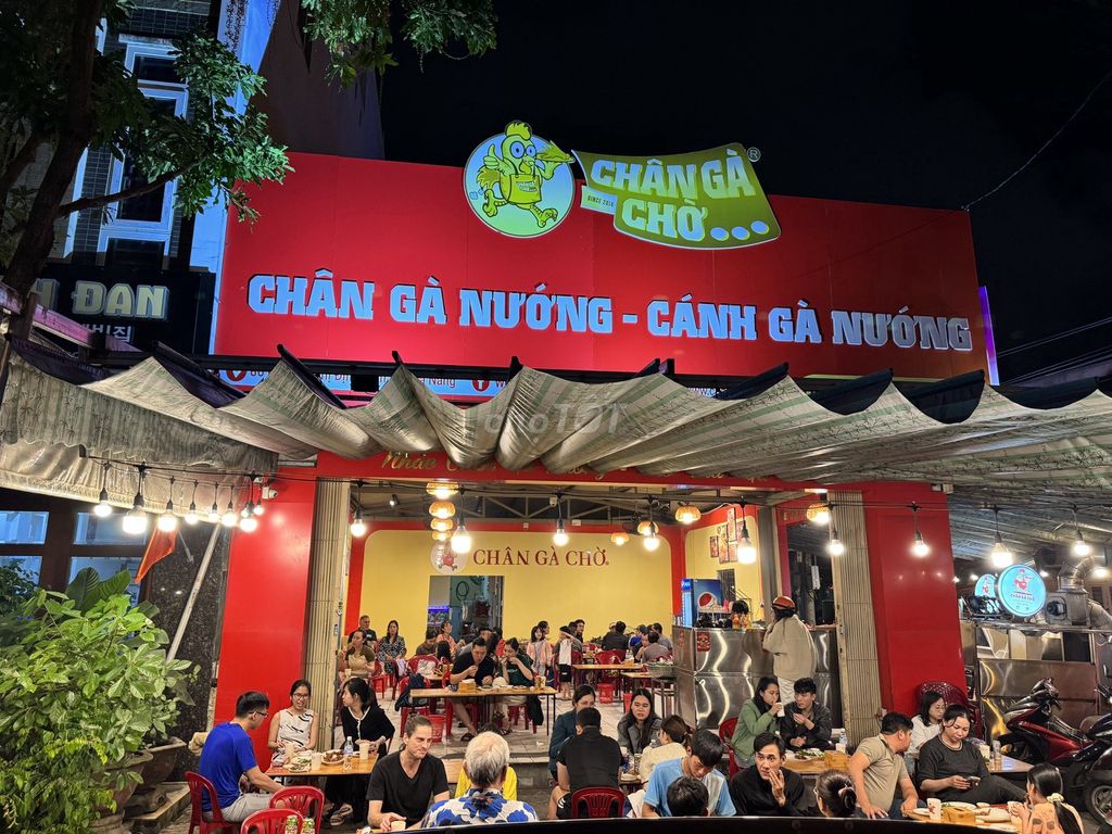 https://cdn.chotot.com/ZxTgd5SCAppFMwCdNJDVYdCVznE_VNPC8LAjN28_4MI/preset:view/plain/c547c9ded3d804227b59c9459b0b3016-2918115215734713098.jpg