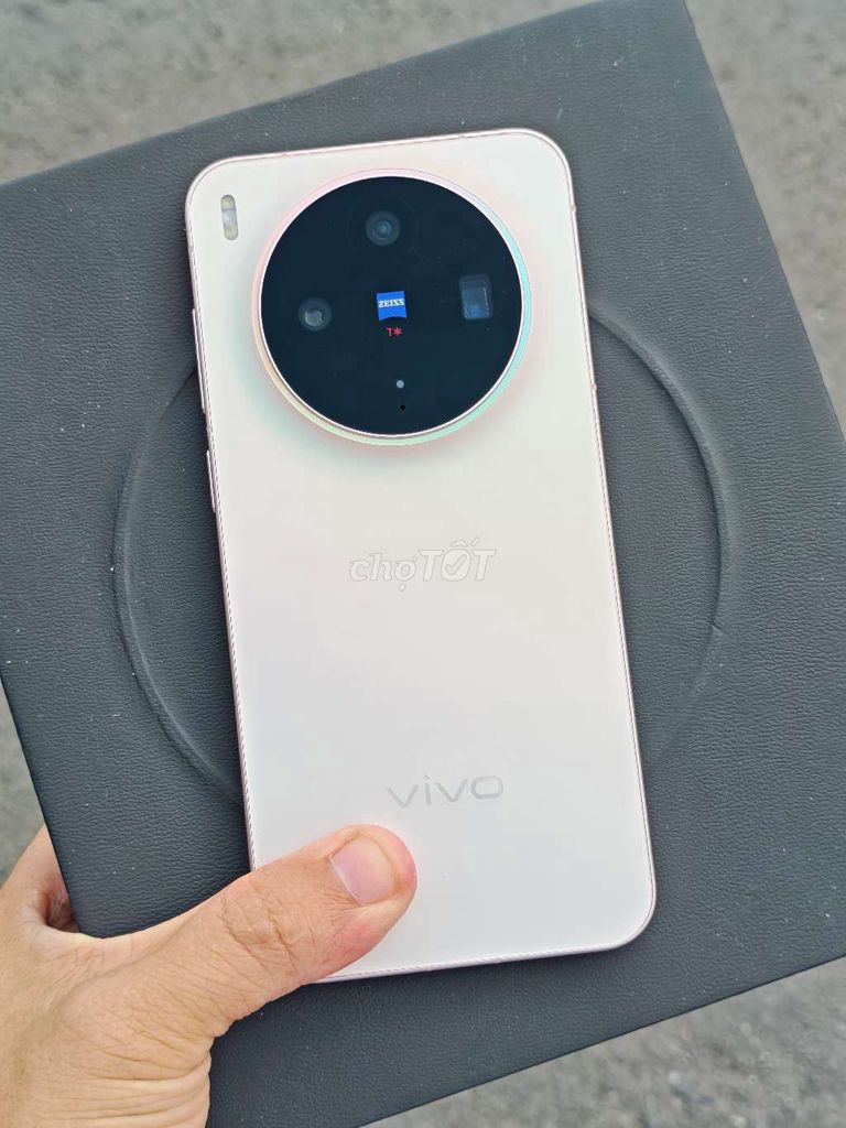 Vivo X300 hồng fullbox có COD. Mua bán Điện thoại tại Quận Bình Tân Tp Hồ Chí Minh được đăng bởi Anh Rin hình 1
