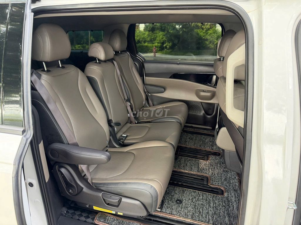 Kia Carnival 2025 Premium 2.2D 8S - 45,000 km.. Mua bán Ô tô tại Thành phố Thủ Đức Tp Hồ Chí Minh được đăng bởi Đức Tứ Bánh hình 13