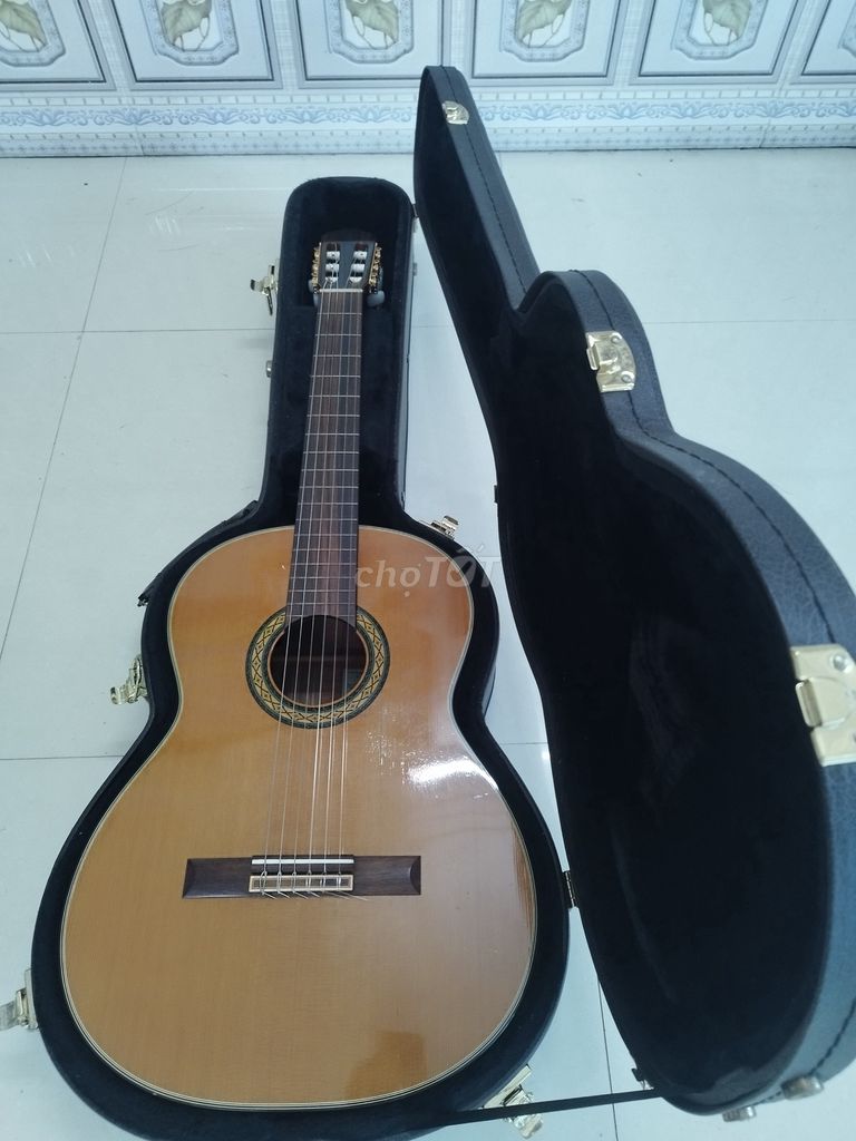 Guitar classic Takamine no32