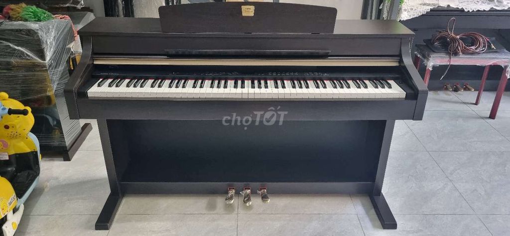 ĐÀN PIANO ĐIỆN YAMAHA CLP 330 CAO CẤP