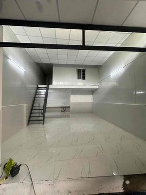 Аренда · 2 комн. · 100 м² · Quận 8, ул. Đường Phạm Thế Hiển