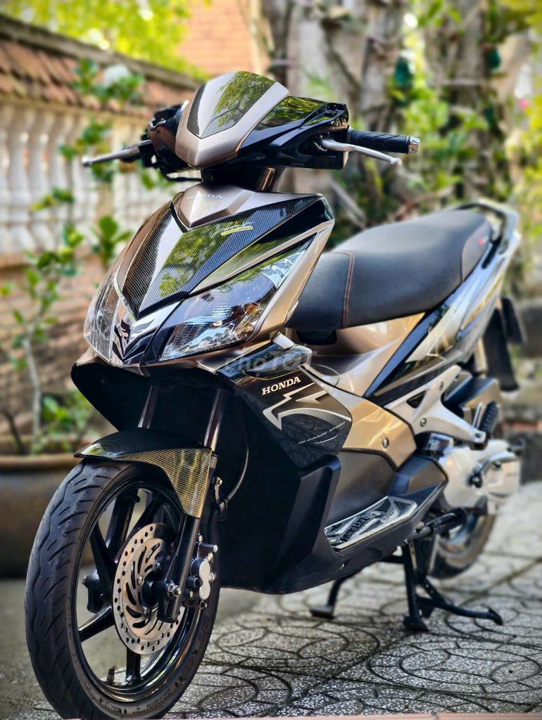 Em bán chiếc airblade Thái Fi đời 2010. Mua bán Xe máy tại Quận Cái Răng Cần Thơ được đăng bởi Nghiêm Hoàng Thiên Gia Hạo hình 4