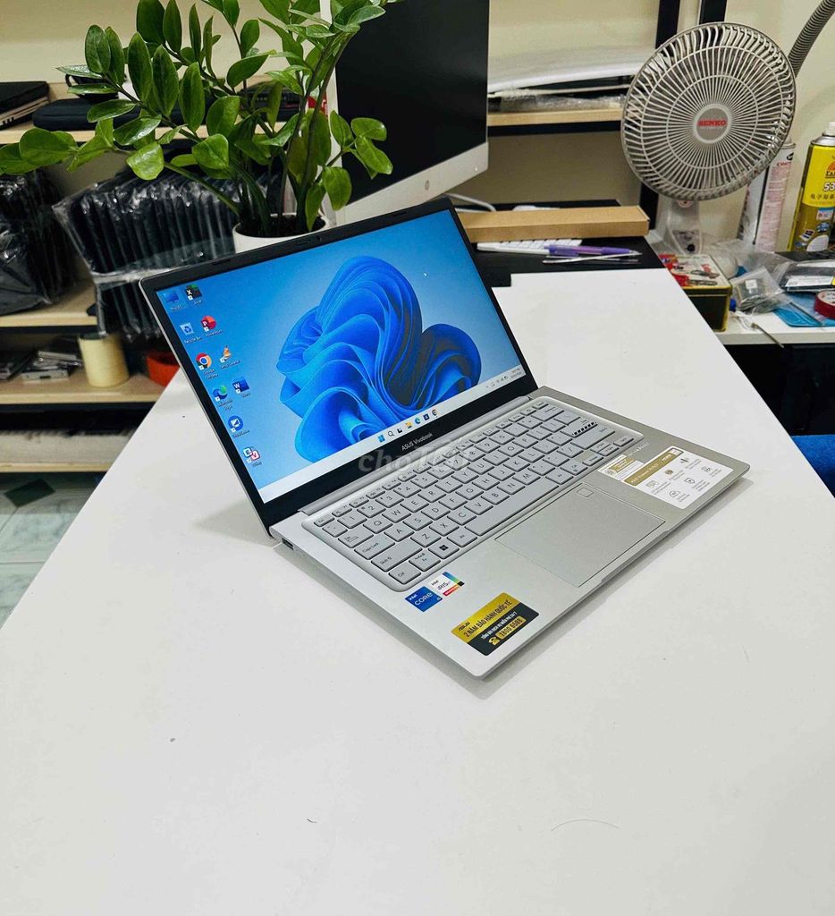Asus Vivobook X1404 i5-1235U 16GB/512GB sạc 3 lần. Mua bán Laptop tại Quận Phú Nhuận Tp Hồ Chí Minh được đăng bởi LAPTOP BÁCH KHOA hình 1