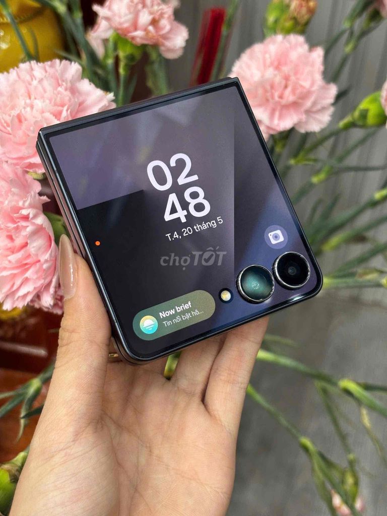 Samsung Z Flip 7 256GB Đen Zin đẹp màn amoled 120h. Mua bán Điện thoại tại Quận Ninh Kiều Cần Thơ được đăng bởi Quý Mobile Cần thơ hình 1
