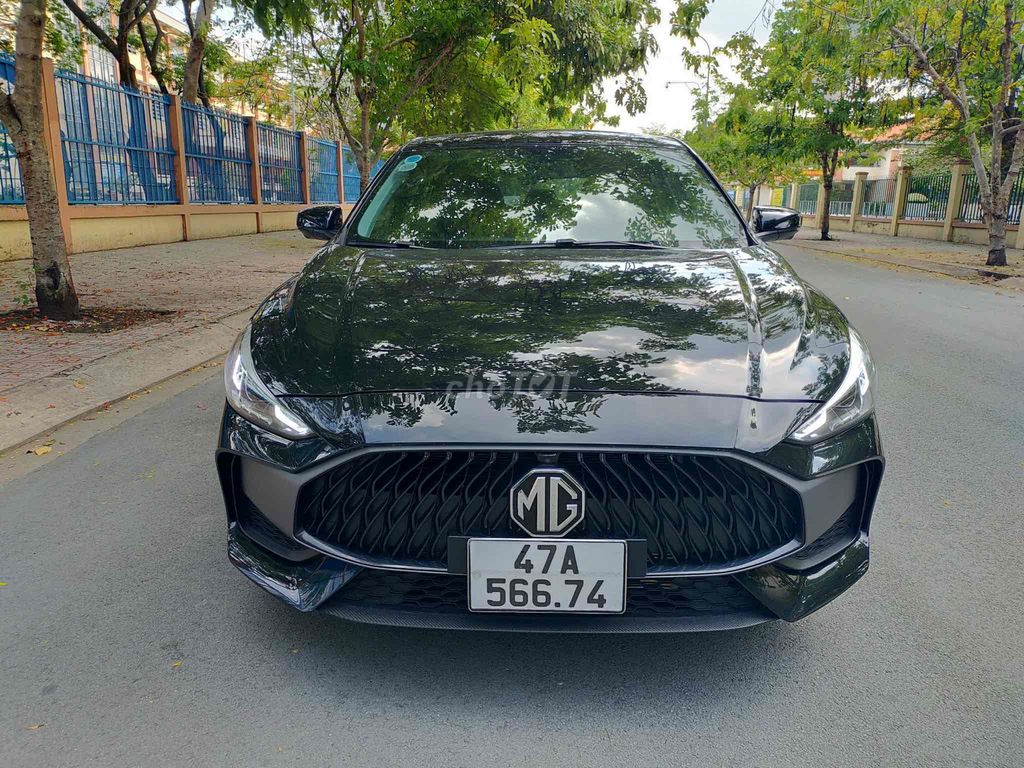 MG 5 2022 - 13500 km đăng ký 2023 đẹp lung linh