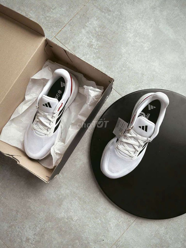 Giày Adidas hàng chính hãng sẵn ship