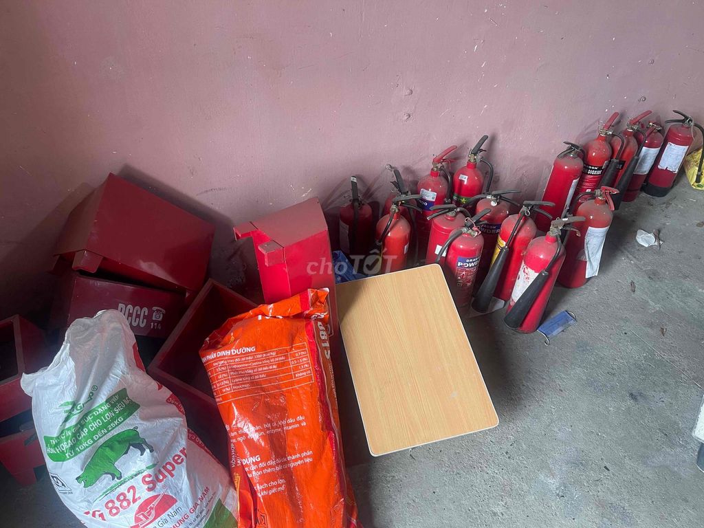 Bình chữa cháy Đỏ. Mua bán Nội thất, đồ gia dụng khác tại Quận Long Biên Hà Nội được đăng bởi Tran Ngọc Quang hình 1