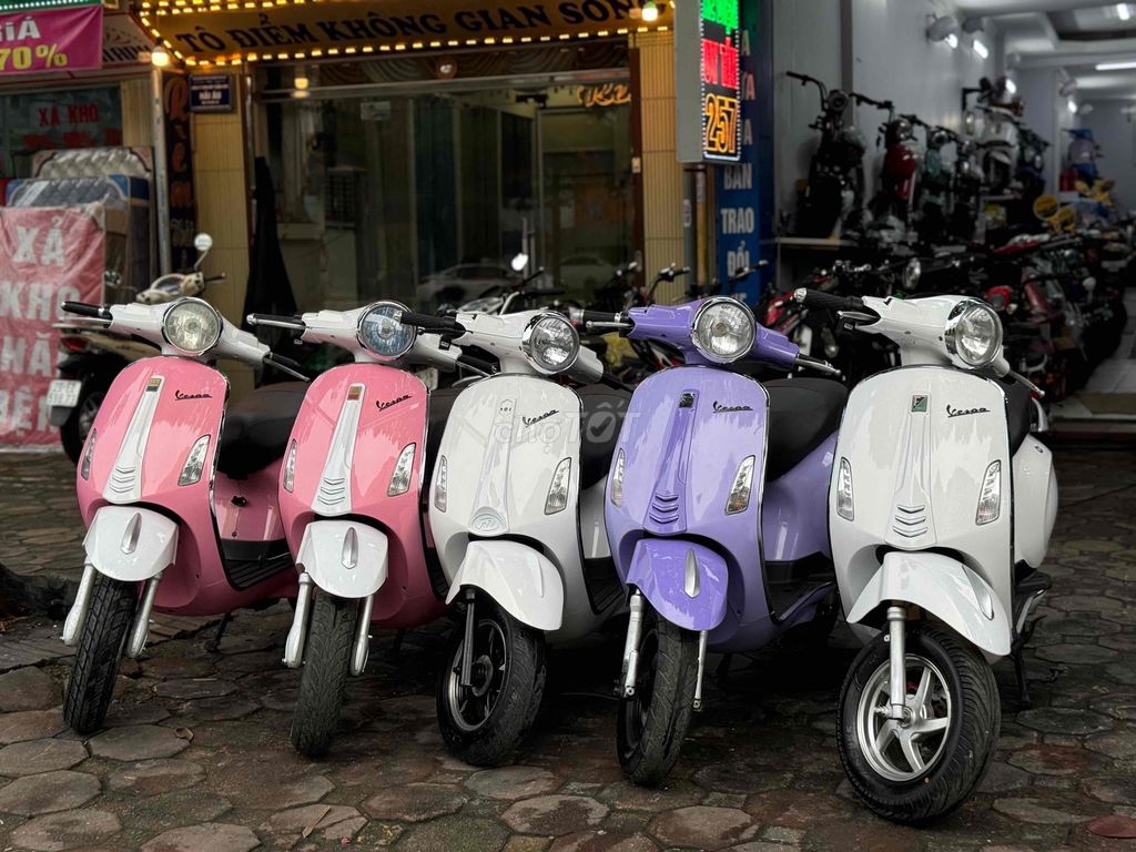 Nhà e chuyên xe điện vespa lướt,Lh e tư vấn ạ