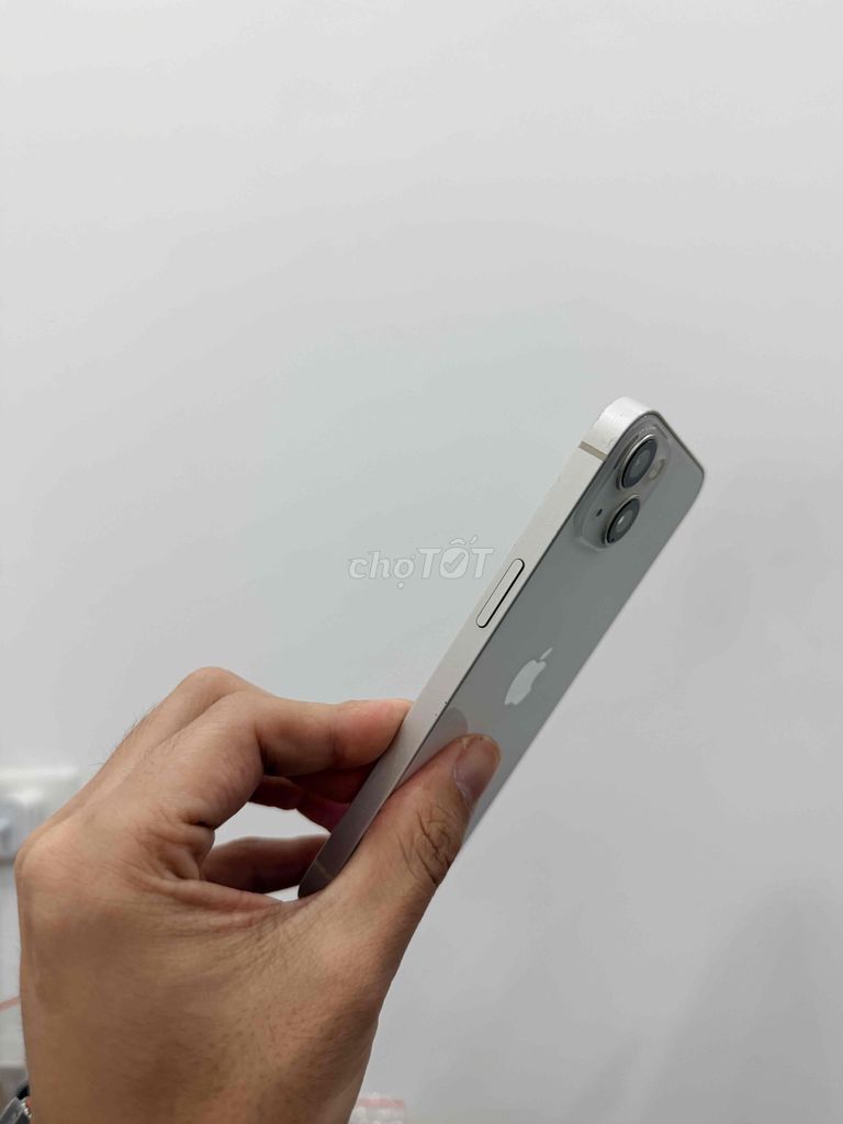 Apple iPhone 13 256GB Trắng. Mua bán Điện thoại tại Quận Cầu Giấy Hà Nội được đăng bởi TicoSmartphone hình 1