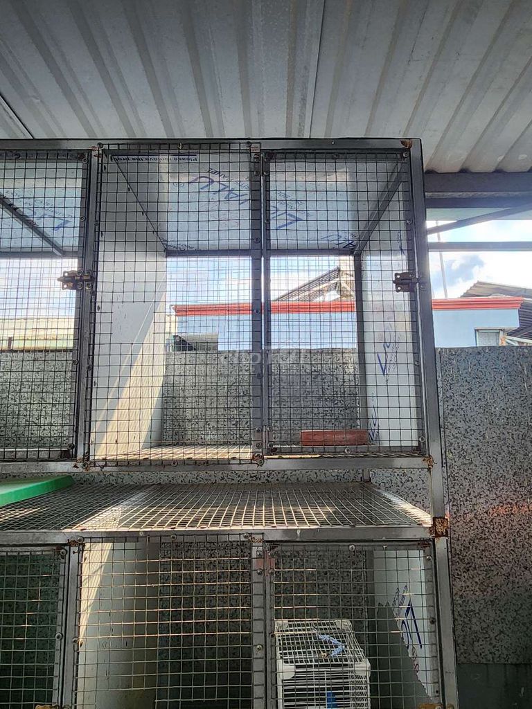 Chuồng gà Kim loại Xám 3 tầng 9 ô. Mua bán Phụ kiện, Thức ăn, Dịch vụ tại Quận 12 Tp Hồ Chí Minh được đăng bởi Pham Man hình 1