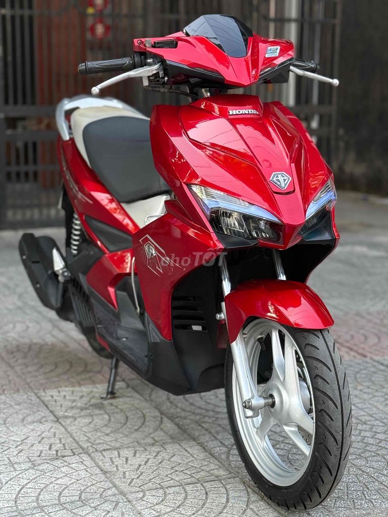 Honda Air Blade 2019 Đỏ 17000 km. Mua bán Xe máy tại Quận Cẩm Lệ Đà Nẵng được đăng bởi SƠN THỊNH  hình 10