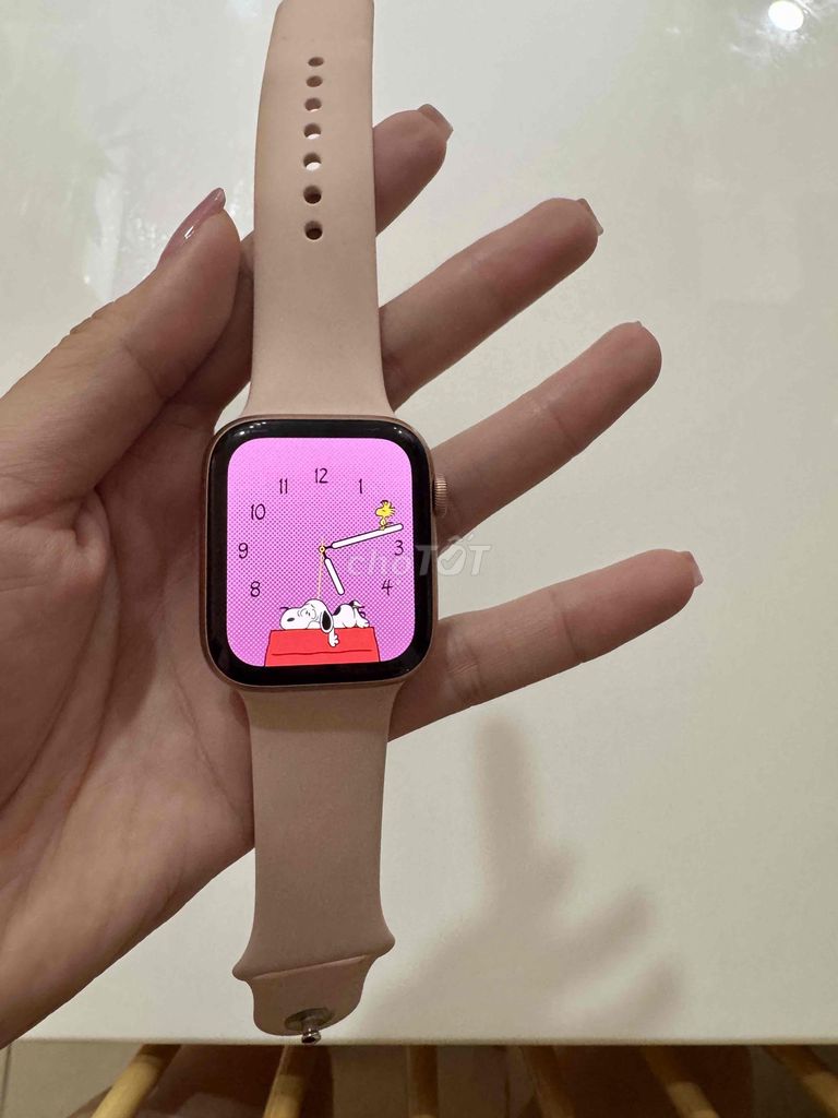 Đồng hồ Apple Watch SE 44MM. Mua bán Thiết bị đeo thông minh tại Quận 7 Tp Hồ Chí Minh được đăng bởi Nguyen Thao hình 1